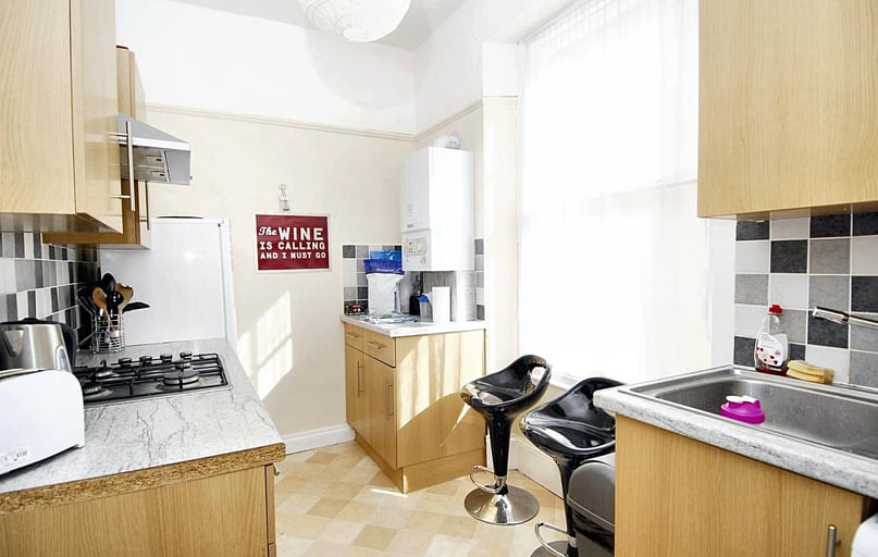 Napier Terrace, Flat 2, Mutley, Plymouth - Image 1
